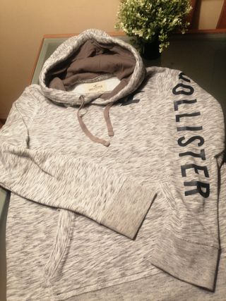 Sudadera Hollister Gris con Logo