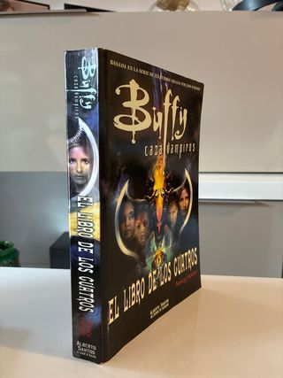 Buffy cazavampiros: El libro de los Cuatros