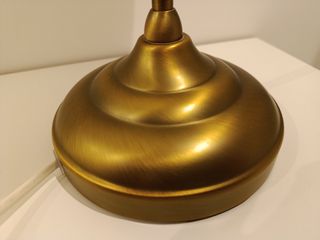 Lámpara de mesa y apliques Ikea
