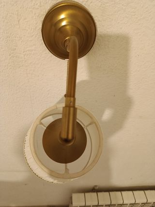 Lámpara de mesa y apliques Ikea
