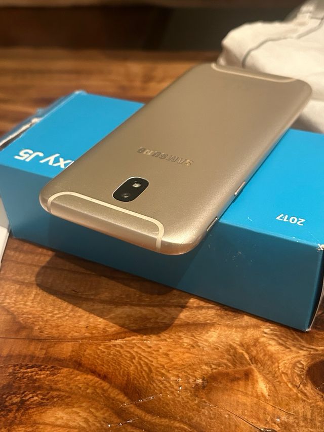 Samsung Galaxy J5 2017 Oro Completo