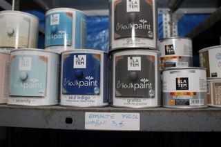 Esmaltes, chalk paint y alta decoración.