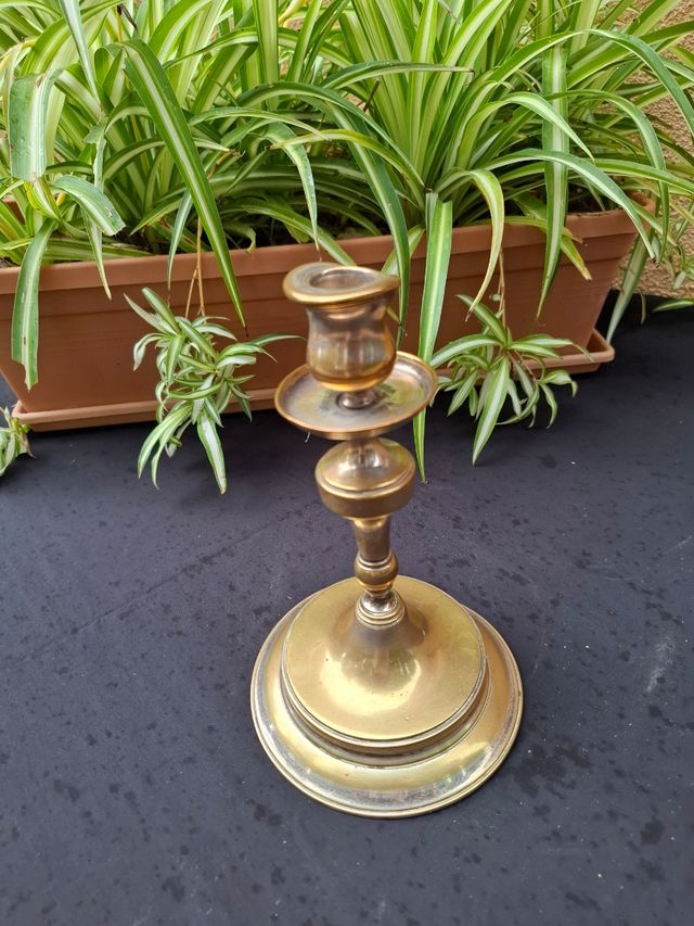 3 candelabros de metal