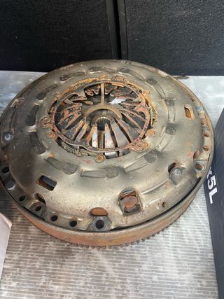 VOLANTE MOTOR Y EMBRAGUE LUK 600030800