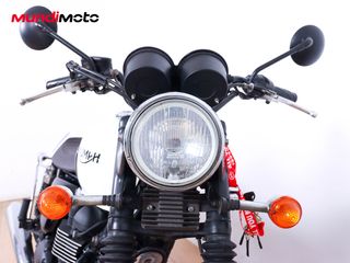 TRIUMPH BONNEVILLE T100