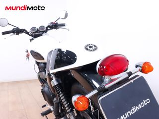 TRIUMPH BONNEVILLE T100