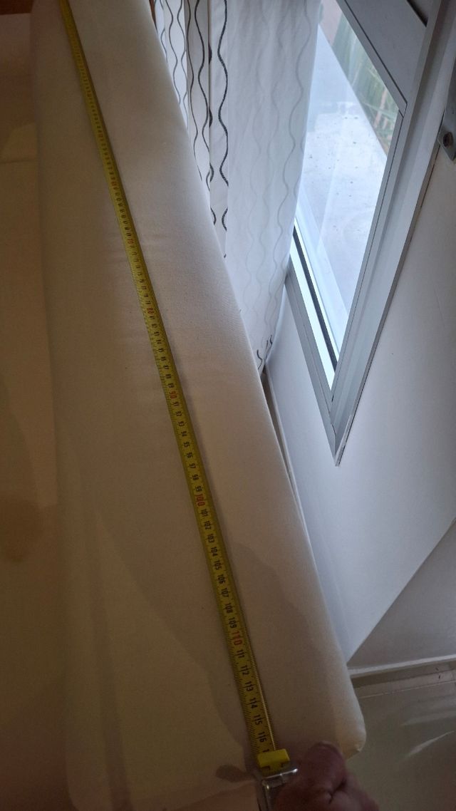 Sofá de tela blanco roto/beige