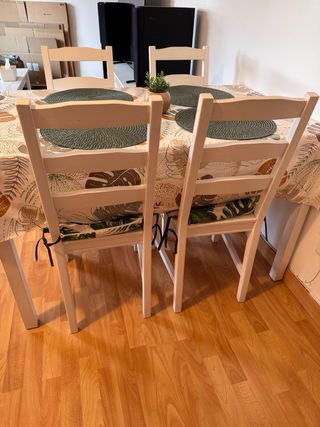 Mesa comedor blanca 4 asientos madera