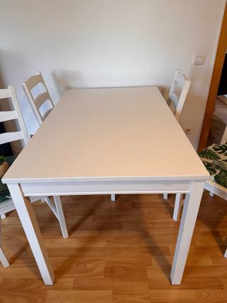 Mesa comedor blanca 4 asientos madera