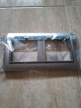Simon Serie 82924-33 Marco 2 Elementos