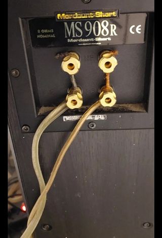 Mordaunt short altavoces