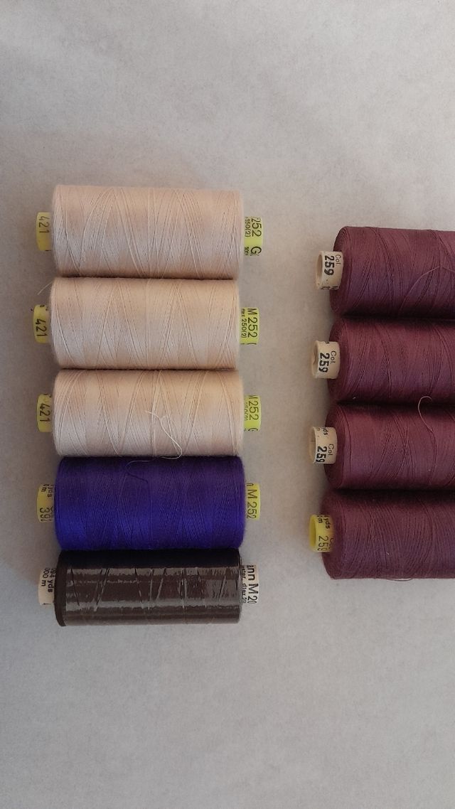 9 bobine di filo per cucito Gütermann