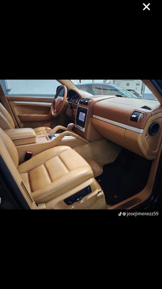 Porsche Cayenne 2005