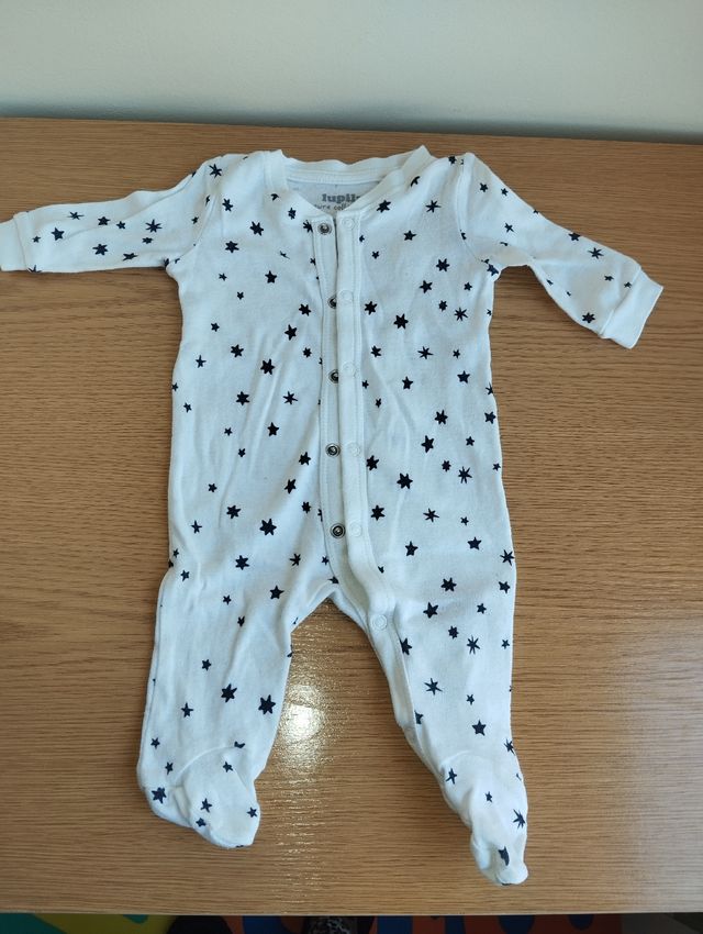 Pijama bebé estrellas 0-2 meses
