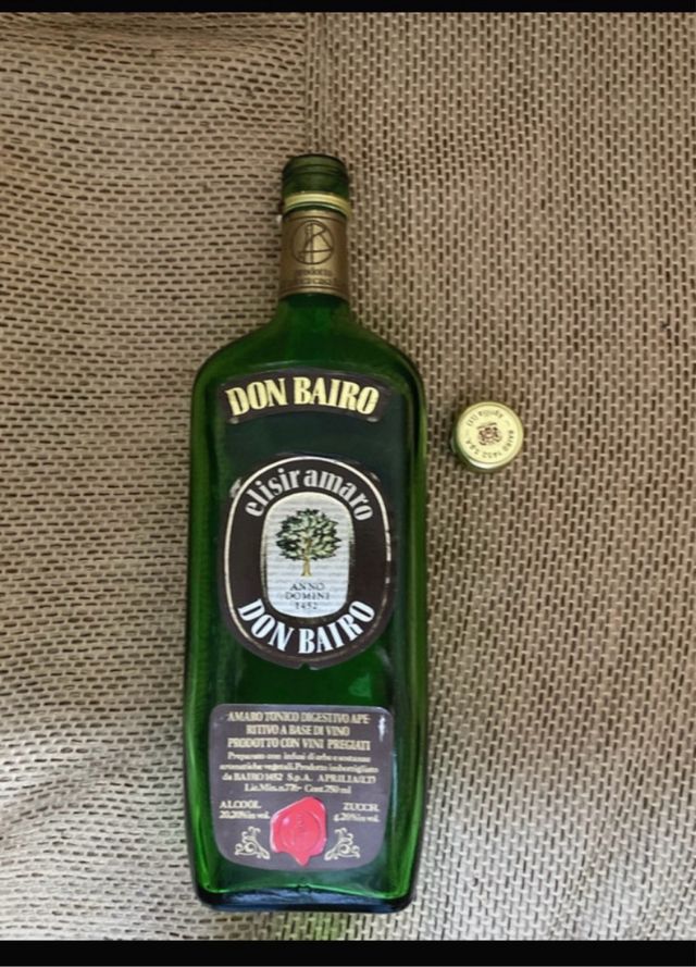 Don Bairo Amaro vuota per decorazioni