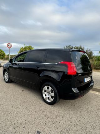 Peugeot 5008 2016 ETIQUETA C VERDE OCASION