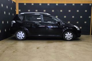 TOYOTA COROLLA VERSO LUNA D4D 136CV 2008