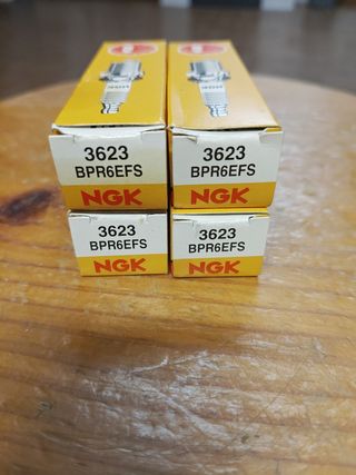 Bujías NGK 3623 BPR6EFS (4 unidades)