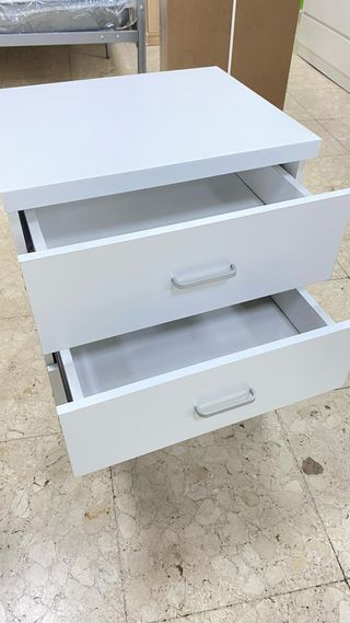 MESITA BLANCA CON 3 CAJONES NUEVA PARA DORMITORIO 