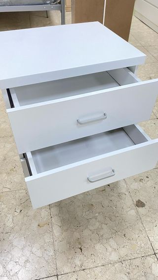 MESITA BLANCA CON 3 CAJONES NUEVA PARA DORMITORIO 