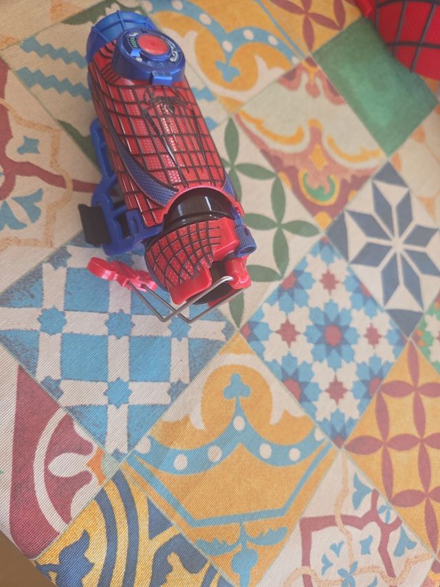Lanzador arácnido Spiderman y guante