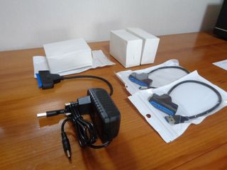 LETTORE DI DISCHI DA USB A SATA DA 3,5" E 2,5 (7€.)