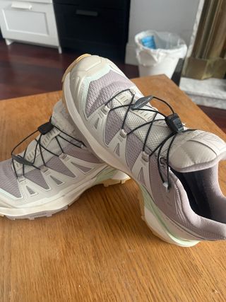 Salomon Beige/Morado Nuevas