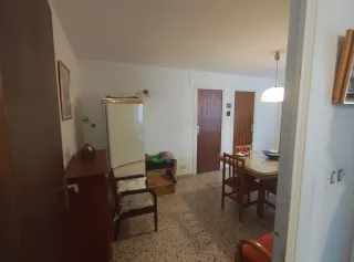 Particular Vende piso en Gandía para reformar.