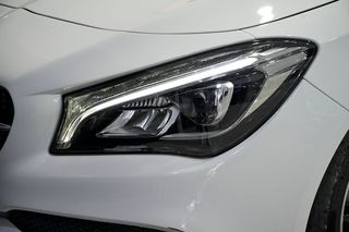 Mercedes CLA MERCEDES-BENZ  CLA 200 