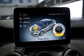 Mercedes CLA MERCEDES-BENZ  CLA 200 