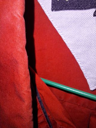 Camisa Tommy Hilfiger Roja Talla L/G mas una XXL