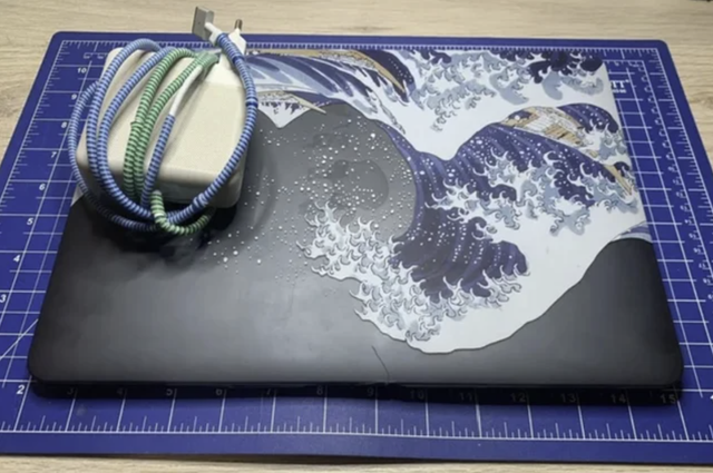 MacBook Air 13 (2017) 8GB RAM 512GB SSD