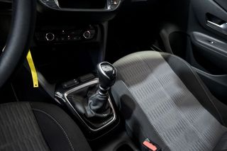 Opel Corsa   1.5D DT 74kW 100CV Edition 