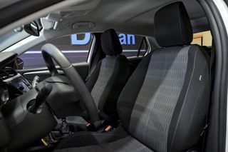 Opel Corsa   1.5D DT 74kW 100CV Edition 