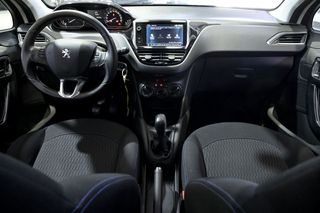 Peugeot 208 5P Signature BlueHDi 73KW 100CV
