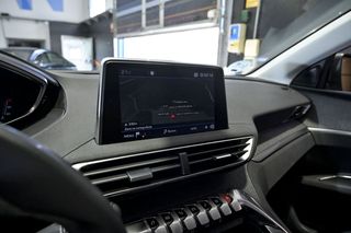 Peugeot 3008   1.5 BlueHDi 96kW 130CV SS Allure 