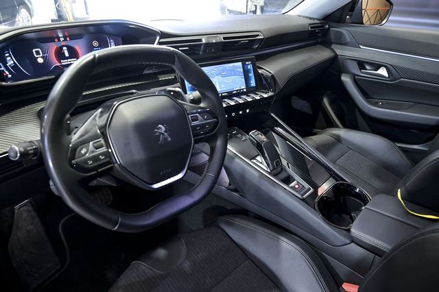 Peugeot 508   5P Allure Pack BlueHDi 130 SS EAT8