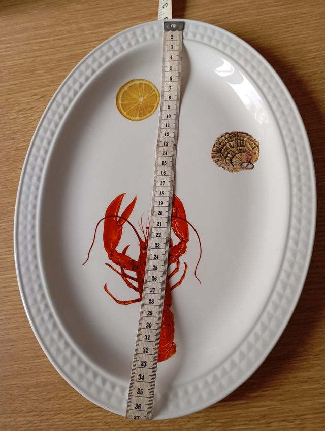 Vajilla de porcelana con langosta, marca Pontesa