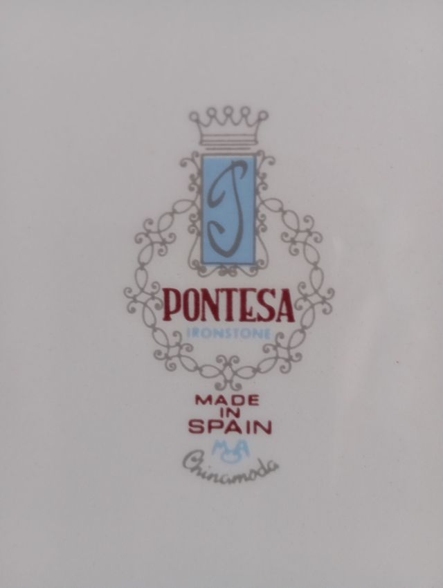 Vajilla de porcelana con langosta, marca Pontesa