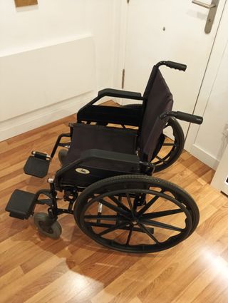 Silla de ruedas plegable