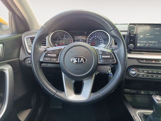 Kia XCeed 1.6 MHEV iMT Concept 100kW (136CV)