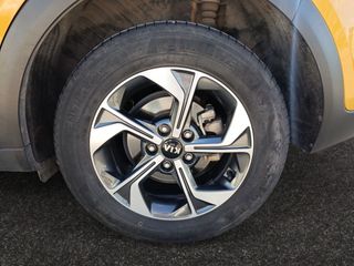 Kia XCeed 1.6 MHEV iMT Concept 100kW (136CV)