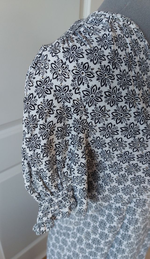 Blusa estampada manga corta