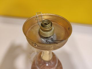 Lámpara de mesa vintage azul y dorada
