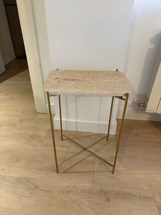 Mesita Zara Home piedra  mármol y metal