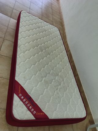 Somier y Colchón Pikolin 

