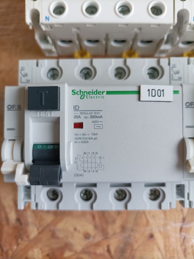 Lote 4 Diferenciales Schneider 40A 300mA