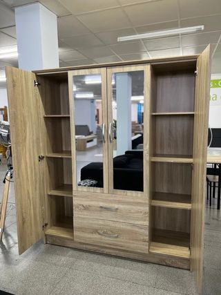 Armario Nuevo 4 Puertas con Espejo 