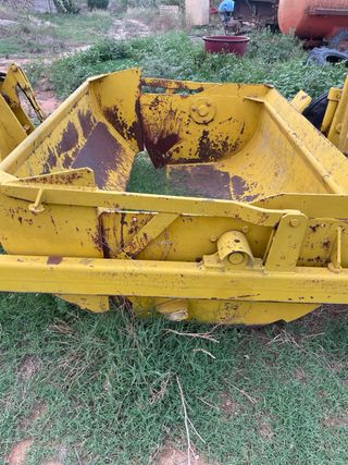 Traílla Hidráulica Tenías