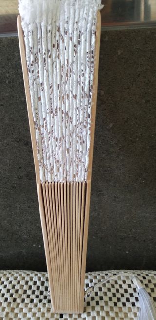 Abanico encaje blanco madera novias falleras etc..